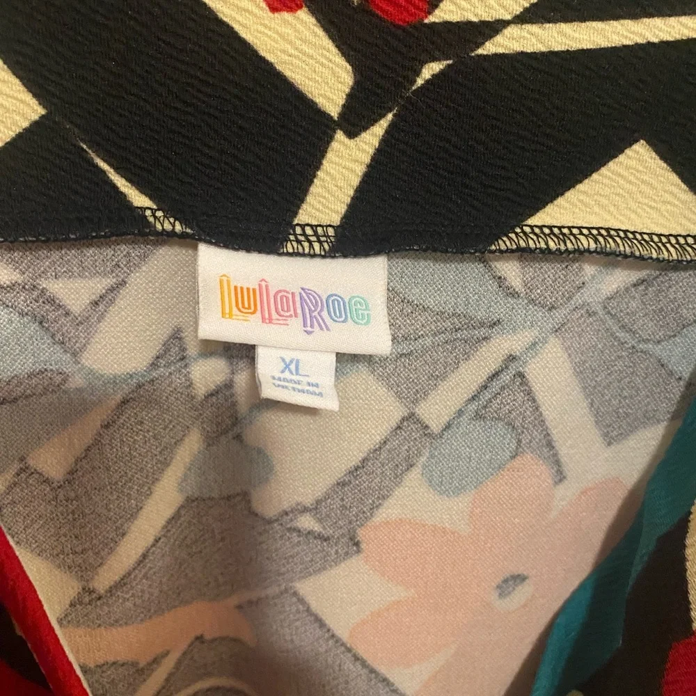 LulaRoe Cassie Patterned Pencil Skirt